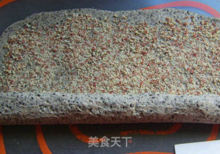 黑芝麻花生卷的做法步骤：10