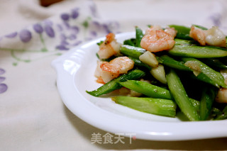 芦笋炒虾仁的做法