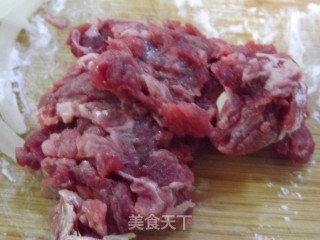 洋葱炒肉的做法步骤：3