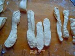 自制油条的做法步骤：7