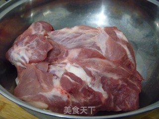 【营养早餐】红乳烧肉夹饼的做法步骤：1