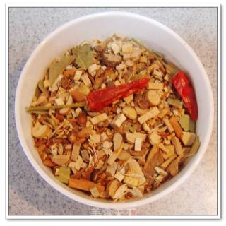 适合于秋冬的绝对美食-----------------五香酱牛肉的做法步骤：4