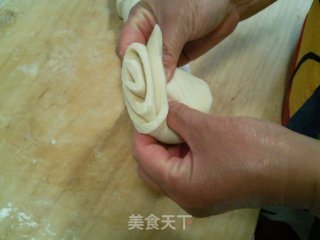 香香小花卷儿的做法步骤：13
