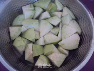 鱼香茄子煲的做法步骤：2
