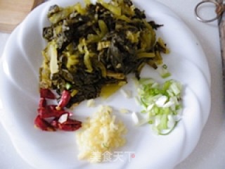 只适合我家口味的酸辣粉的做法步骤：4