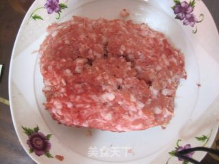 茼蒿肉馅饺子的做法步骤：1