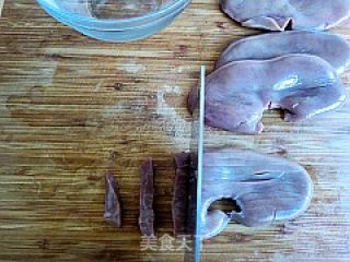 芹菜炒腰花的做法步骤：5