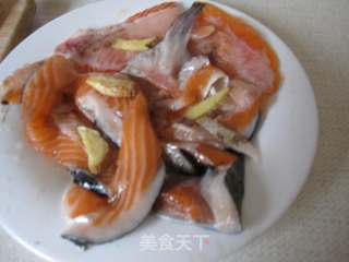 茄汁三文鱼的做法步骤：2