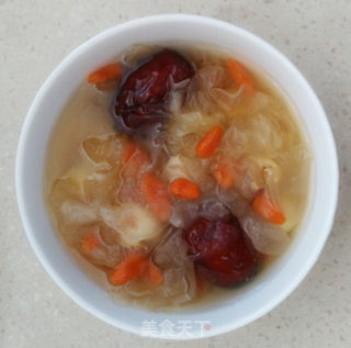 银耳莲子汤的做法