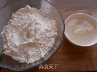 椒香芝麻烧饼的做法步骤：1