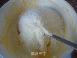 香甜的滋味——香酥椰蓉包的做法步骤：5