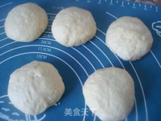 香甜的滋味——香酥椰蓉包的做法步骤：7