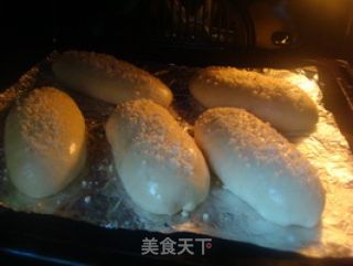 香甜的滋味——香酥椰蓉包的做法步骤：10