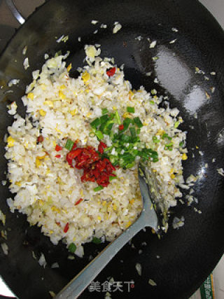 开胃经典炒饭—酸包菜剁椒炒饭的做法步骤：7
