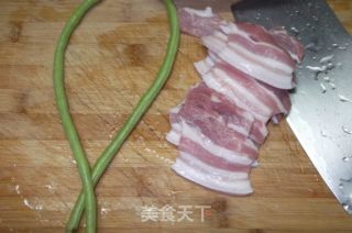 美味家常 白肉炒豆角的做法步骤：1