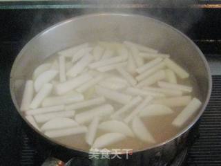 平菇萝卜汤的做法步骤：3