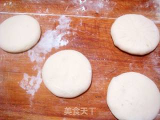 猪肉莲藕馅饼的做法步骤：8