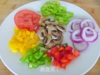 随意组合的美味---红薯花边里脊披萨的做法步骤：6