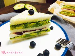 牛油果芝士三文治的做法