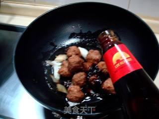 实惠家常菜“丸子烧粉条”的做法步骤：9