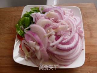 洋葱炒牛肉的做法步骤：4
