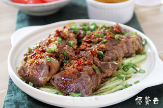 一碟酱卤牛肉的做法