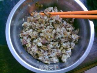 圆白菜香菇肉卷的做法步骤：3