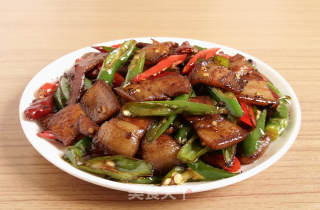 农家小炒肉的做法