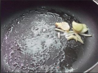 栗子焖鸡的做法步骤：4