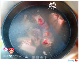 李府酱汤之【小白菜排骨酱汤~】的做法步骤：2