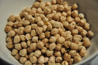 鹰嘴豆菠菜包的做法步骤：1