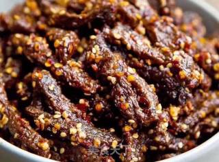 川味私房秘制牛肉的做法