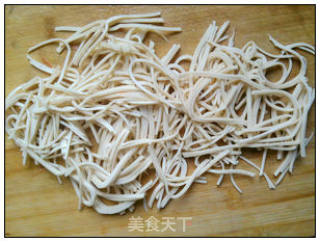 五彩豆腐丝的做法步骤：1