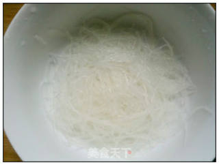 五彩豆腐丝的做法步骤：6