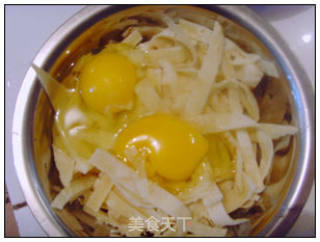 鸡蛋炒饼的做法步骤：2