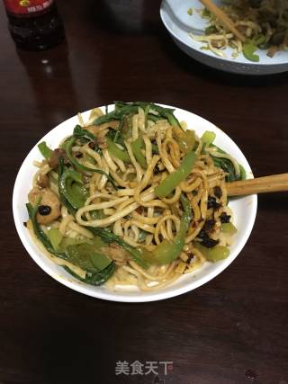 青椒肉丝炒面的做法