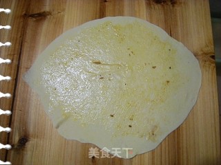 简单薄脆油饼的做法步骤：4