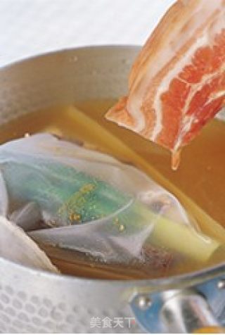 生菜包肉的做法步骤：1