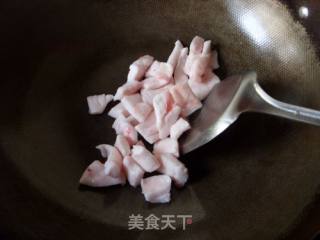 下饭小素菜------------油渣菠菜的做法步骤：3