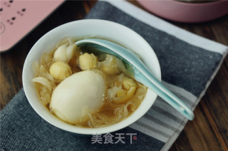 鸡蛋银耳莲子糖水的做法