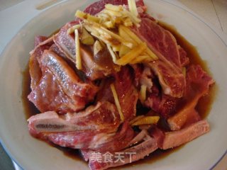 香煎牛仔骨的做法步骤：4