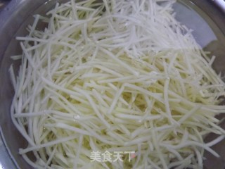 醋溜土豆丝的做法步骤：3