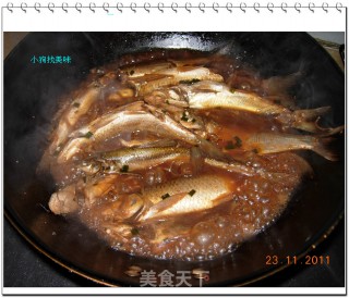 红烧长江杂鱼的做法步骤：4