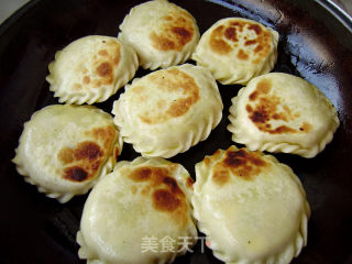 家常主食----烫面白菜馅饼的做法步骤：15