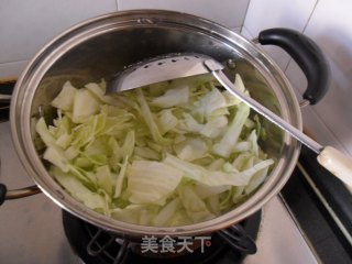 酱爆包菜的做法步骤：2