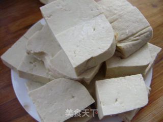 家常菜----尖椒烧豆腐的做法步骤：1