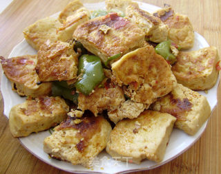 家常菜----尖椒烧豆腐的做法步骤：9