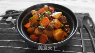 土豆炖牛肉的做法