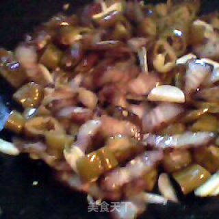 酸辣腊肉的做法步骤：7