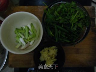 爆炒螃蟹的做法步骤：2